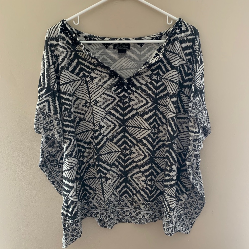 Lucky Brand patterned black & white v-neck top